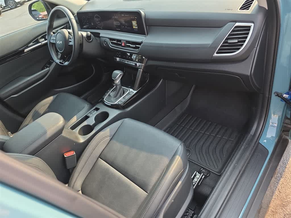 Used 2025 Kia Seltos SX AWD/4WD image 13
