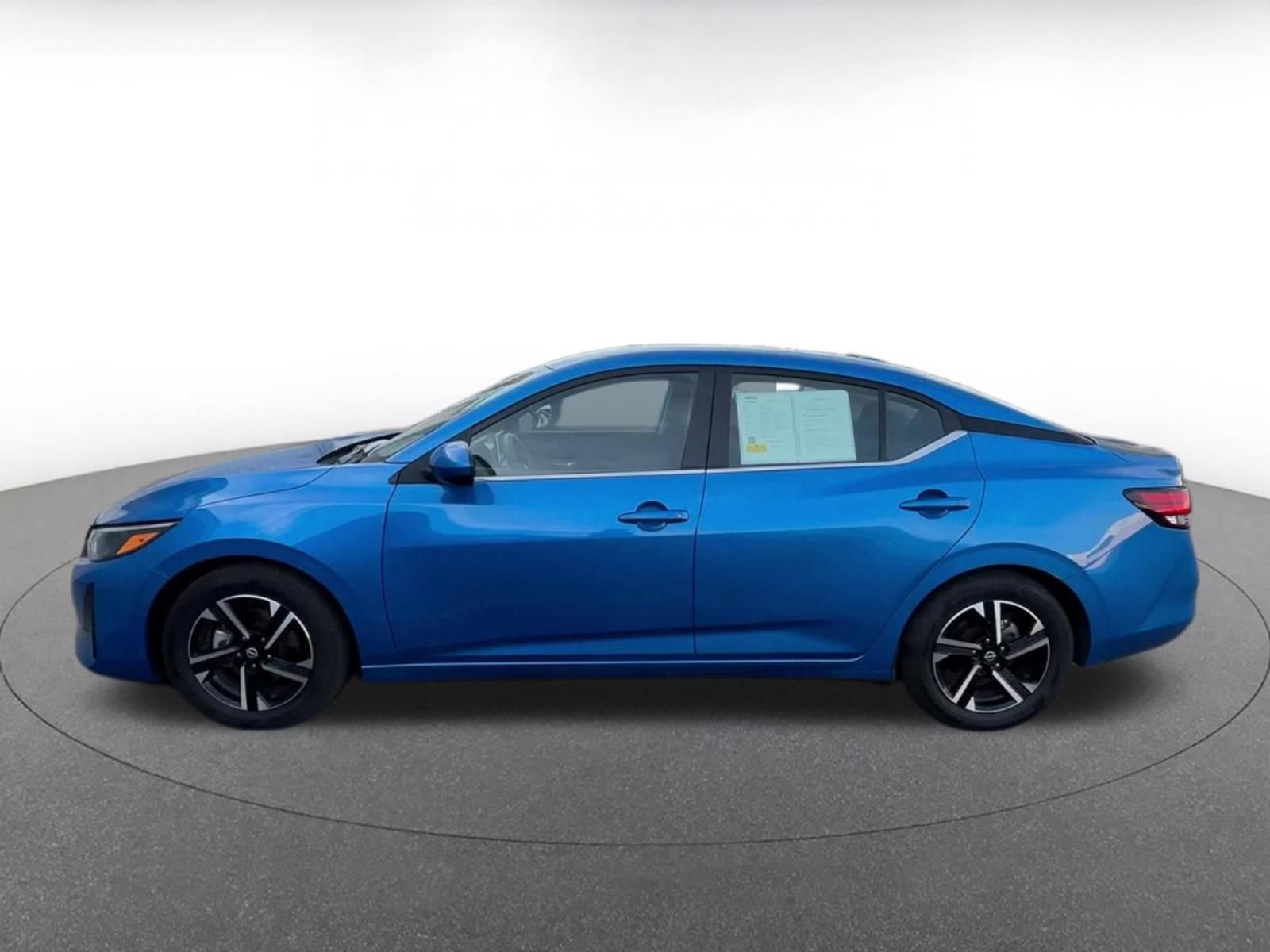 Used 2025 Nissan Sentra SV FWD image 7