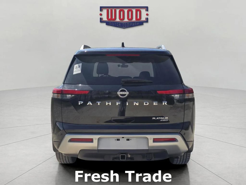 Used 2024 Nissan Pathfinder Platinum image 5