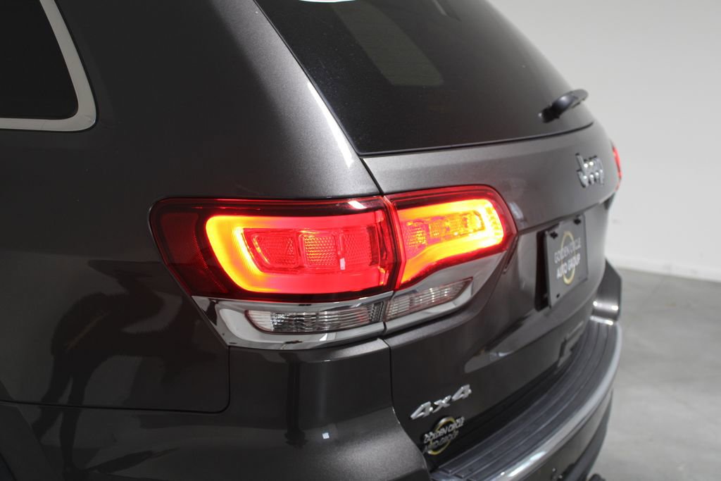 Used 2021 Jeep Grand Cherokee Limited w/ Trailer Tow Group IV image 56