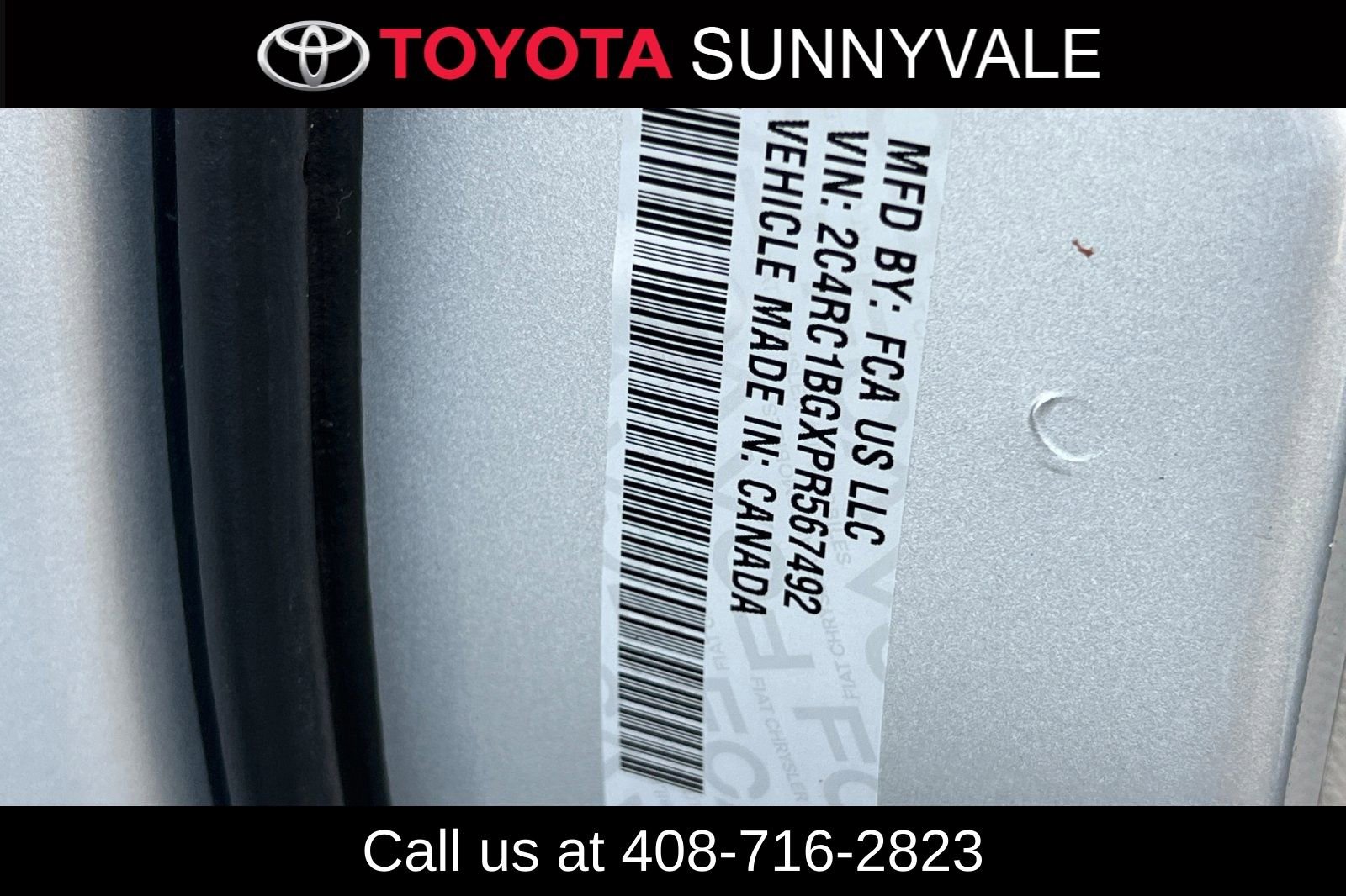 Used 2023 Chrysler Pacifica Touring-L image 32