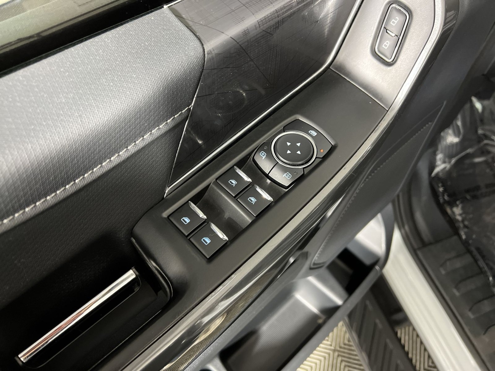 Used 2023 Ford F150 XLT w/ Equipment Group 302A High AWD/4WD image 15