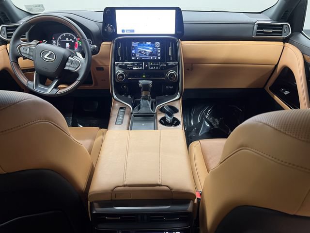 Certified 2024 Lexus LX 600 4WD w/ Luxury Package image 14