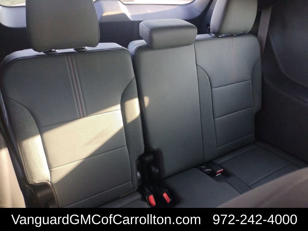 New 2026 GMC Acadia AT4 w/ LPO, Floor Liner Package image 30