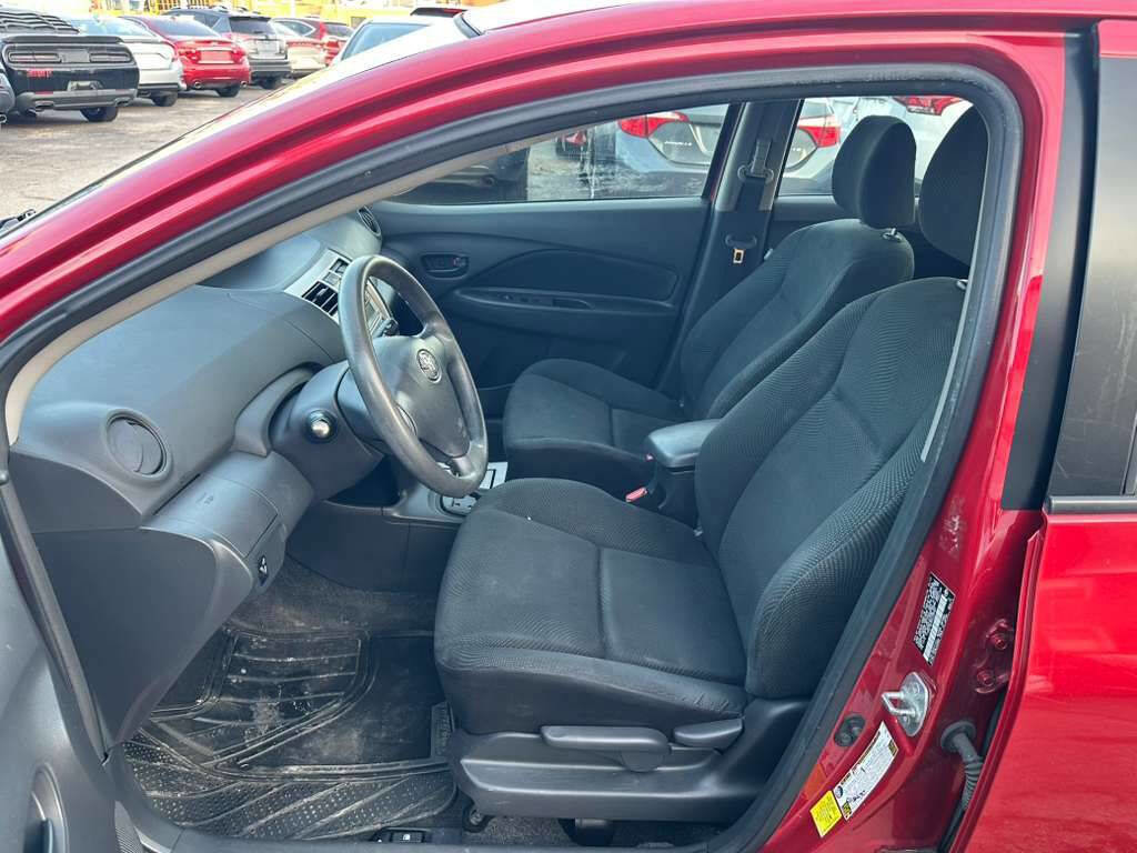 Used 2012 Toyota Yaris Sedan image 10