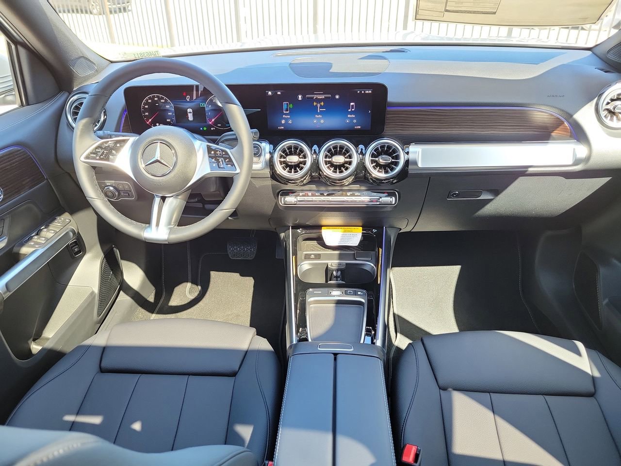 New 2026 Mercedes-Benz GLB 250 image 12