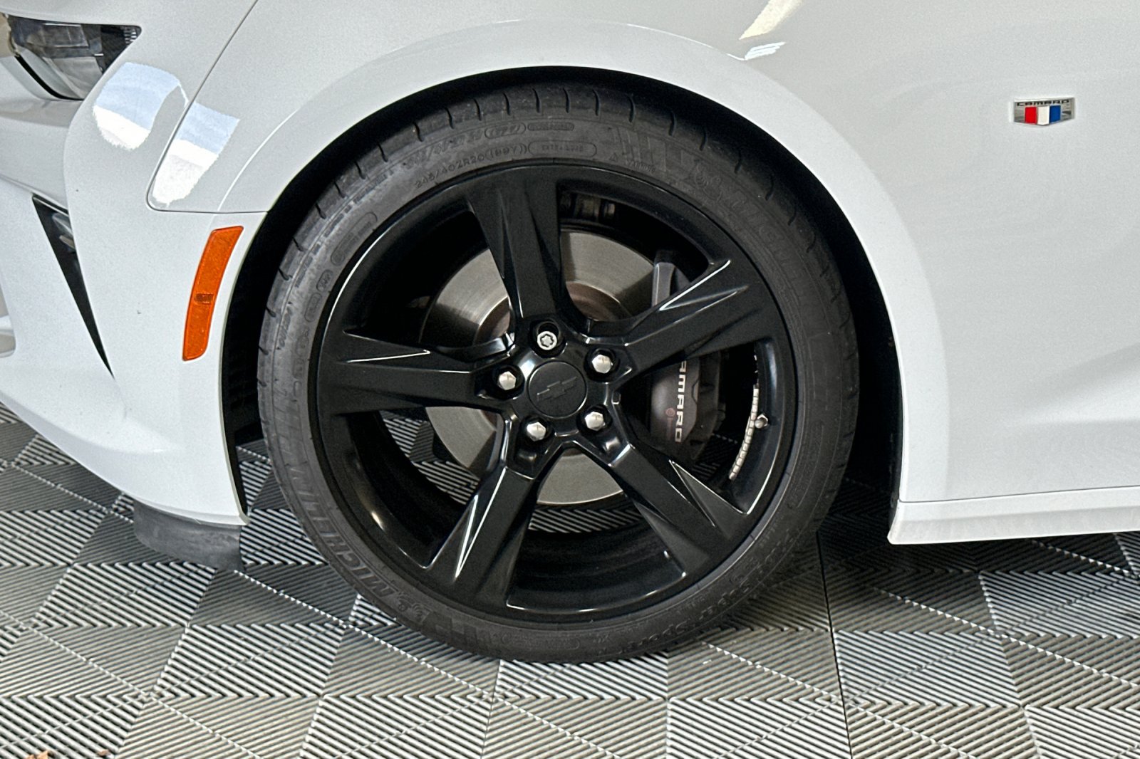 Used 2017 Chevrolet Camaro SS RWD image 42