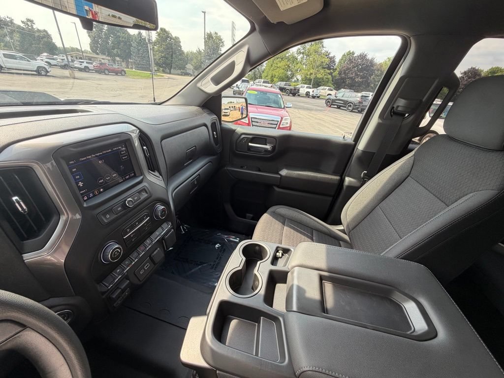 New 2026 Chevrolet Silverado 1500 Custom Trail Boss w/ Dark Appearance Package AWD/4WD image 14
