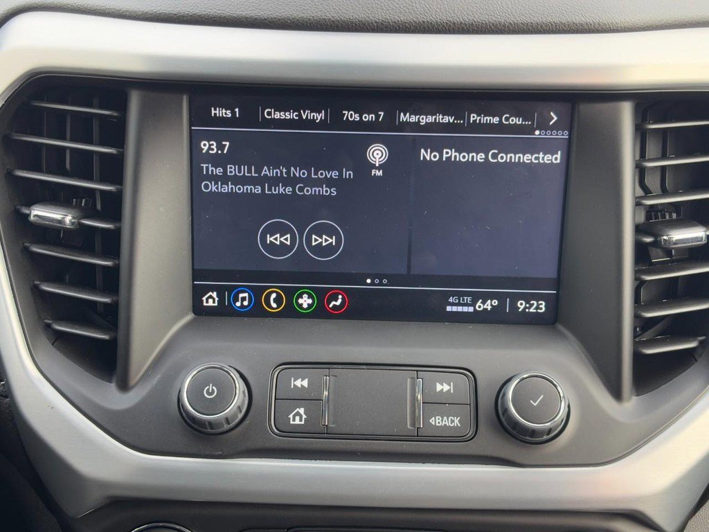 Used 2023 GMC Acadia SLE w/ Driver Convenience Package FWD image 17