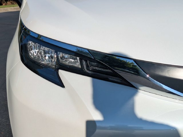 Certified 2026 Toyota Sienna XLE FWD image 11