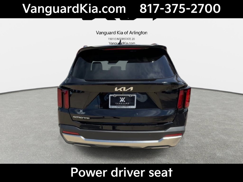 Certified 2026 Kia Sorento S w/ S Panoramic Sunroof Package FWD image 8