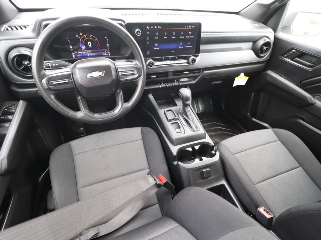 Used 2023 Chevrolet Colorado W/T image 6