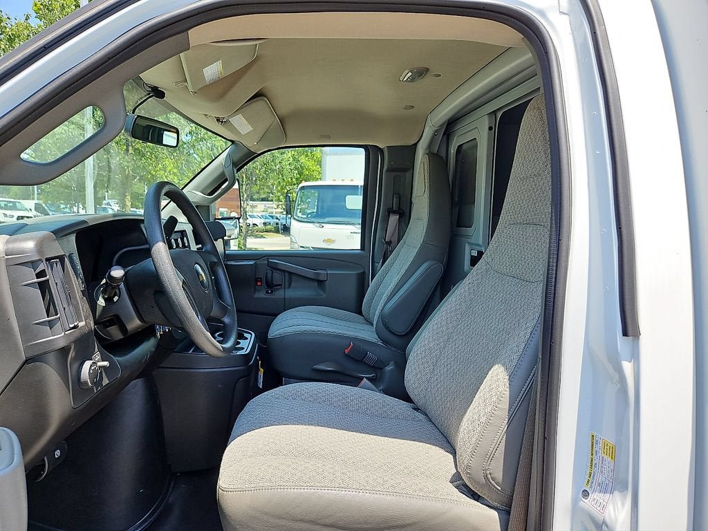 New 2026 Chevrolet Express 3500 w/ Power Convenience Package RWD image 7