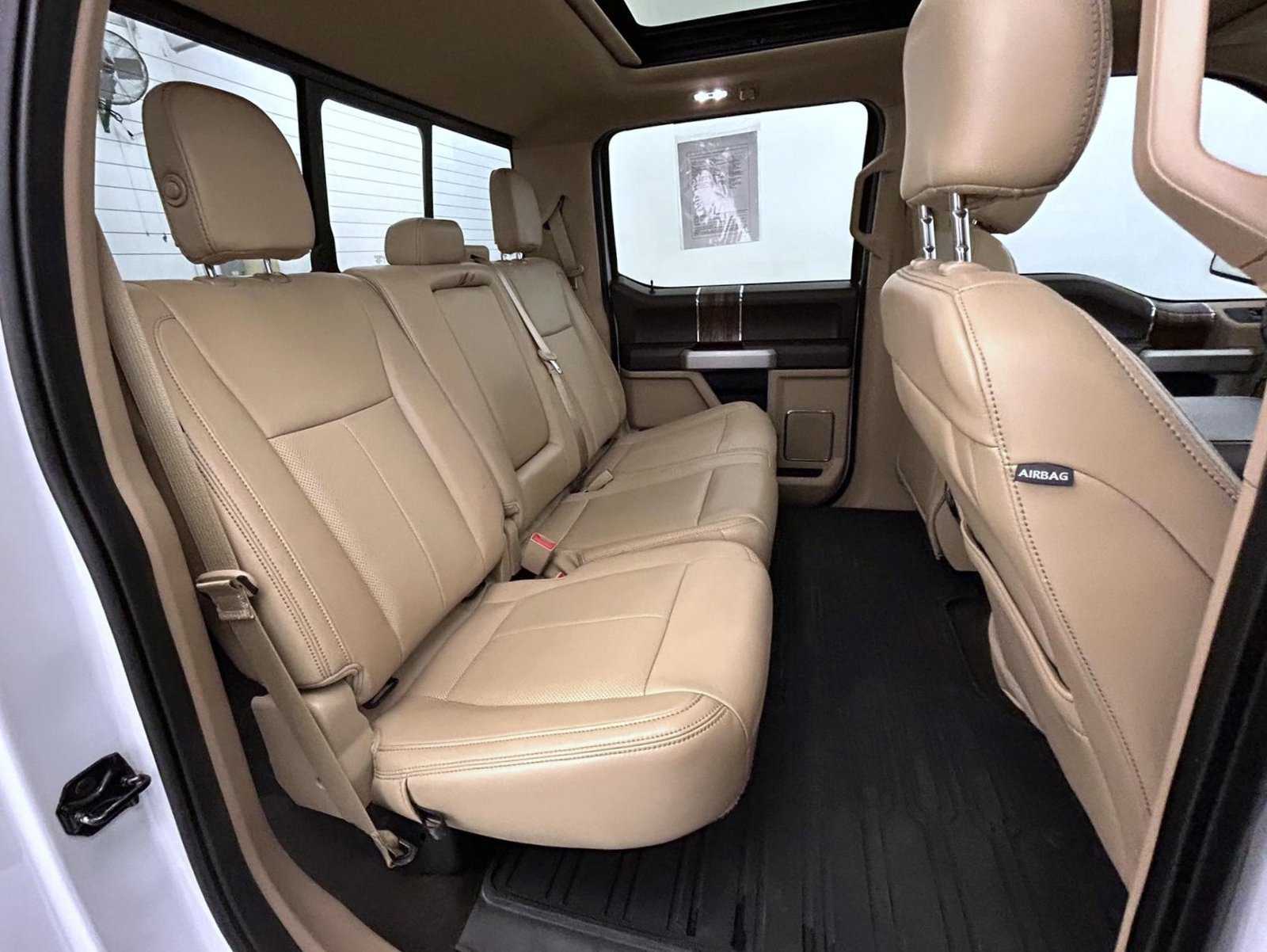 Used 2019 Ford F150 Lariat w/ Equipment Group 502A Luxury AWD/4WD image 19