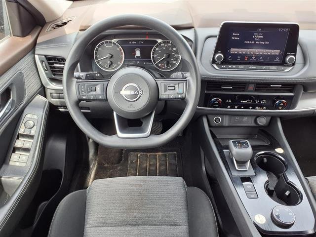 Used 2023 Nissan Rogue SV AWD/4WD image 5
