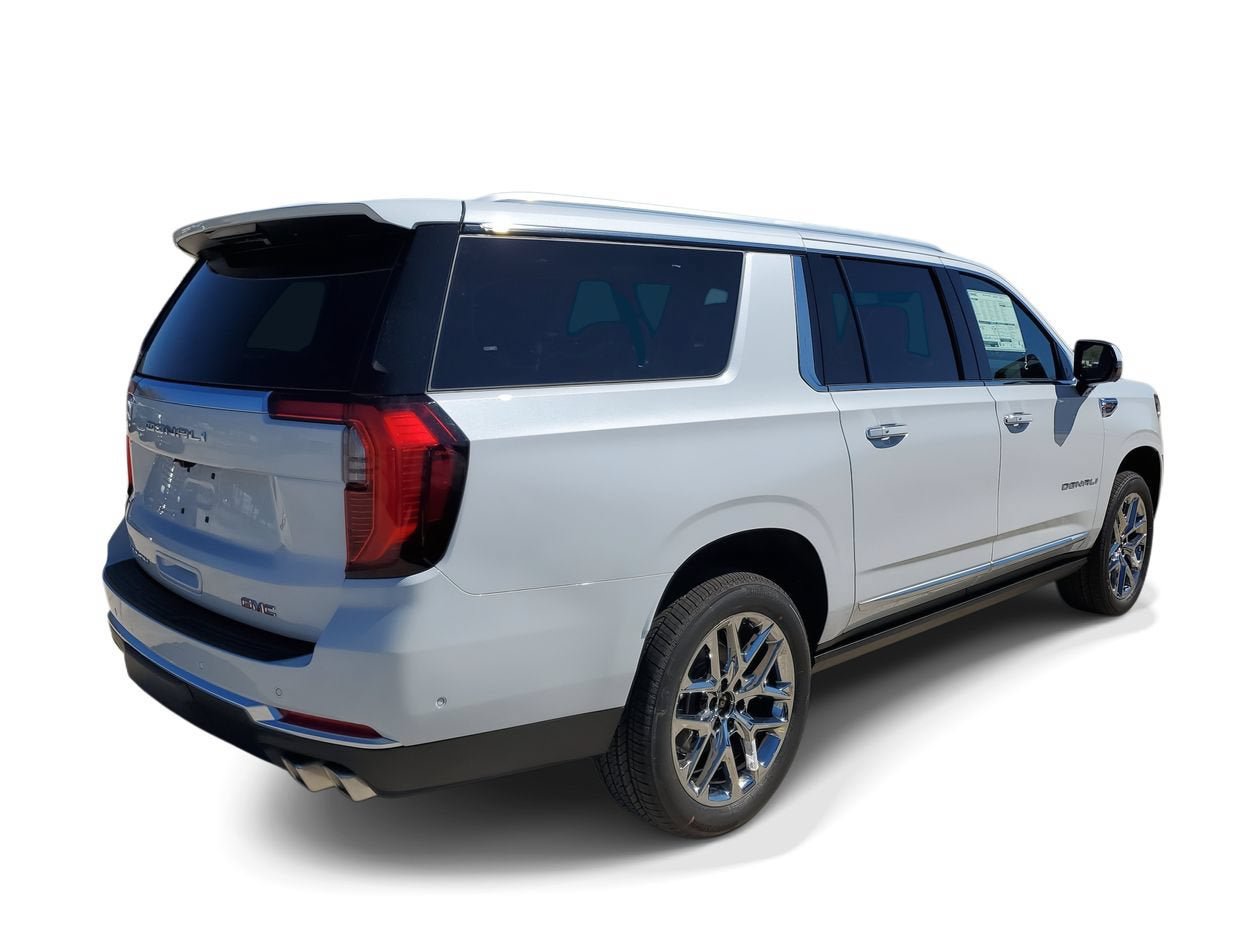 New 2026 GMC Yukon XL Denali w/ Sun & Power Step Package AWD/4WD image 5
