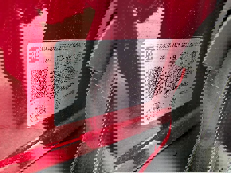 New 2025 Cadillac Optiq Luxury 2 image 34