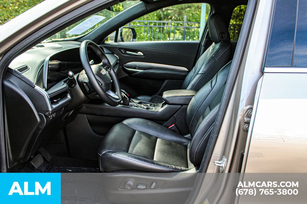 Used 2025 Cadillac XT4 Premium Luxury FWD image 15