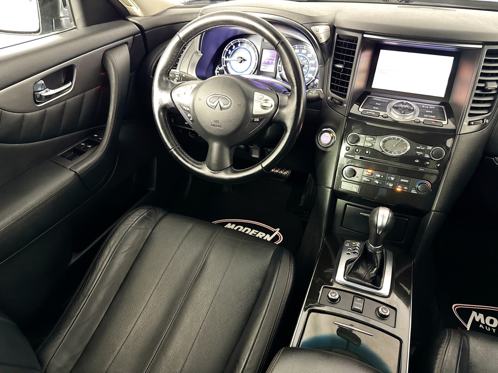 Used 2017 INFINITI QX70 AWD image 32