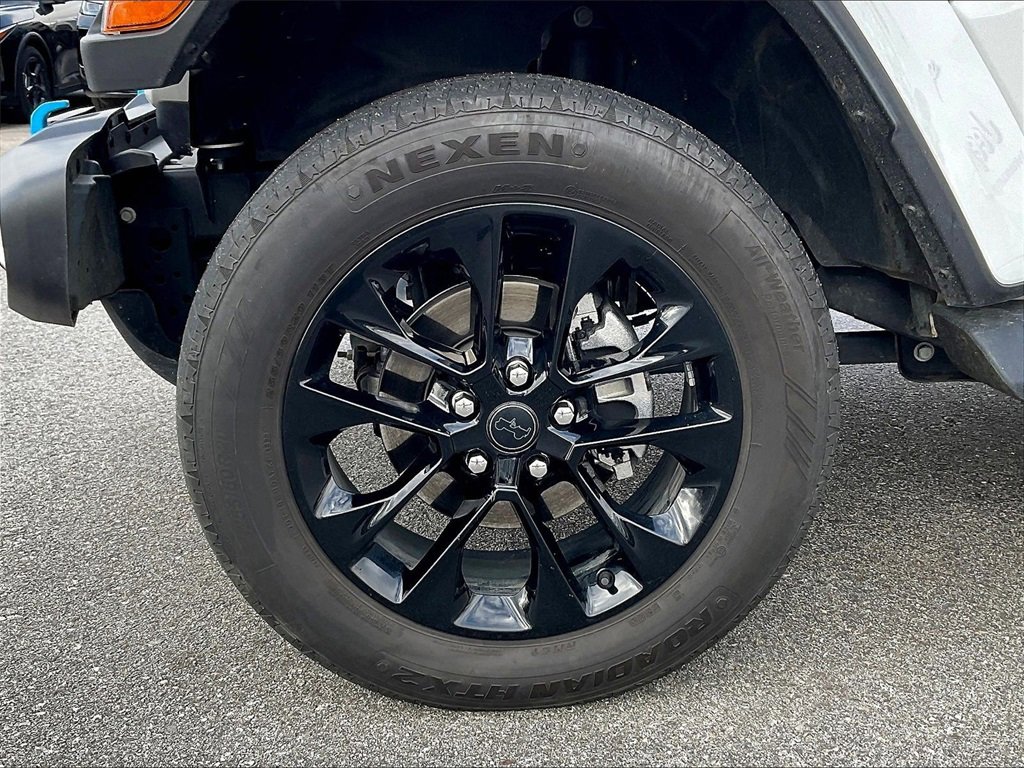 Used 2024 Jeep Wrangler Unlimited Sahara w/ Safety Group image 7