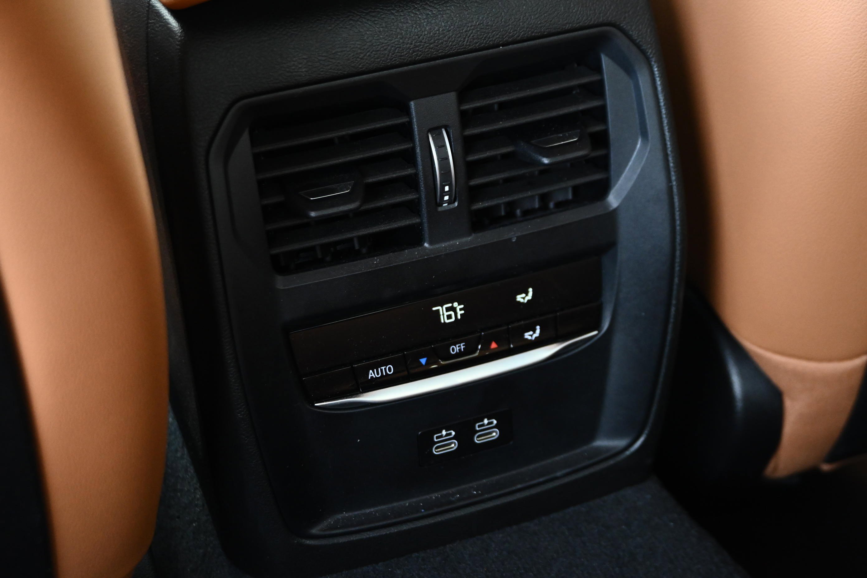 Certified 2024 BMW 330i Sedan w/ M Sport Package image 29