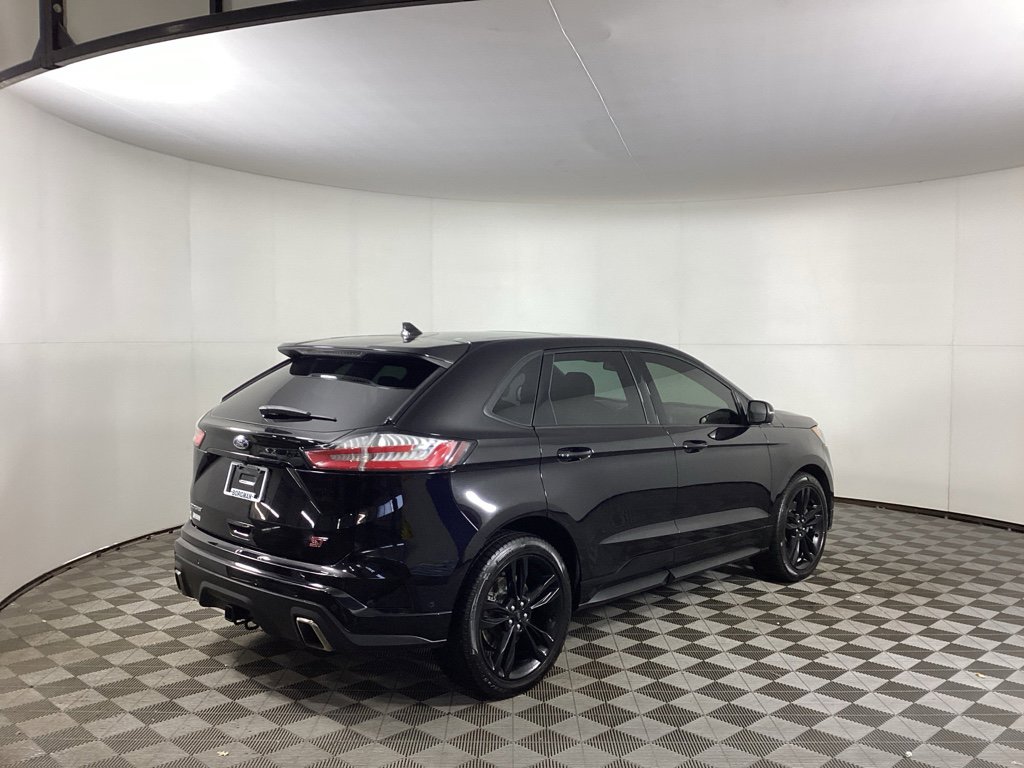 Used 2020 Ford Edge ST w/ Equipment Group 401A image 2