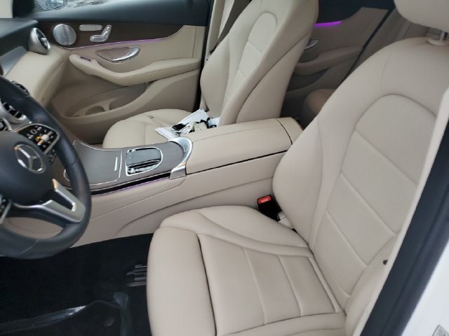 Used 2021 Mercedes-Benz GLC 300 4MATIC image 16