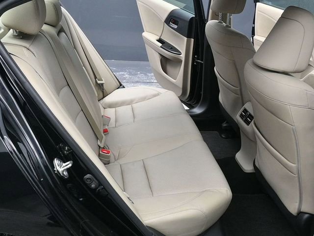 Used 2017 Honda Accord EX-L image 12