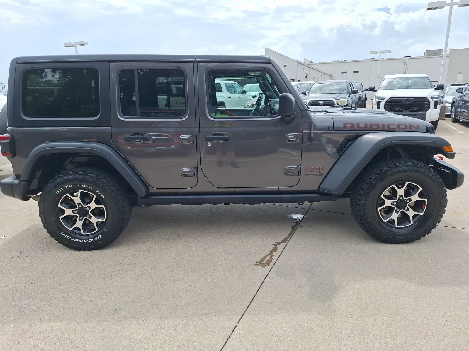Used 2021 Jeep Wrangler Unlimited Rubicon AWD/4WD image 7