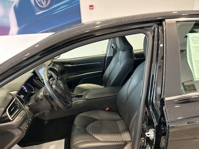 Used 2023 Toyota Camry SE image 13