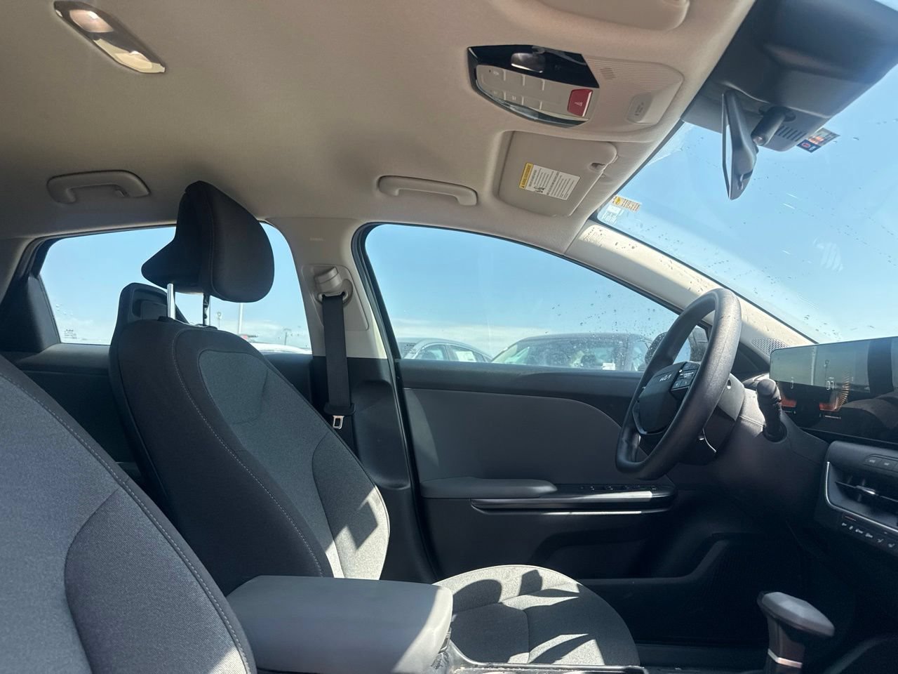 Used 2025 Kia K4 FWD image 21