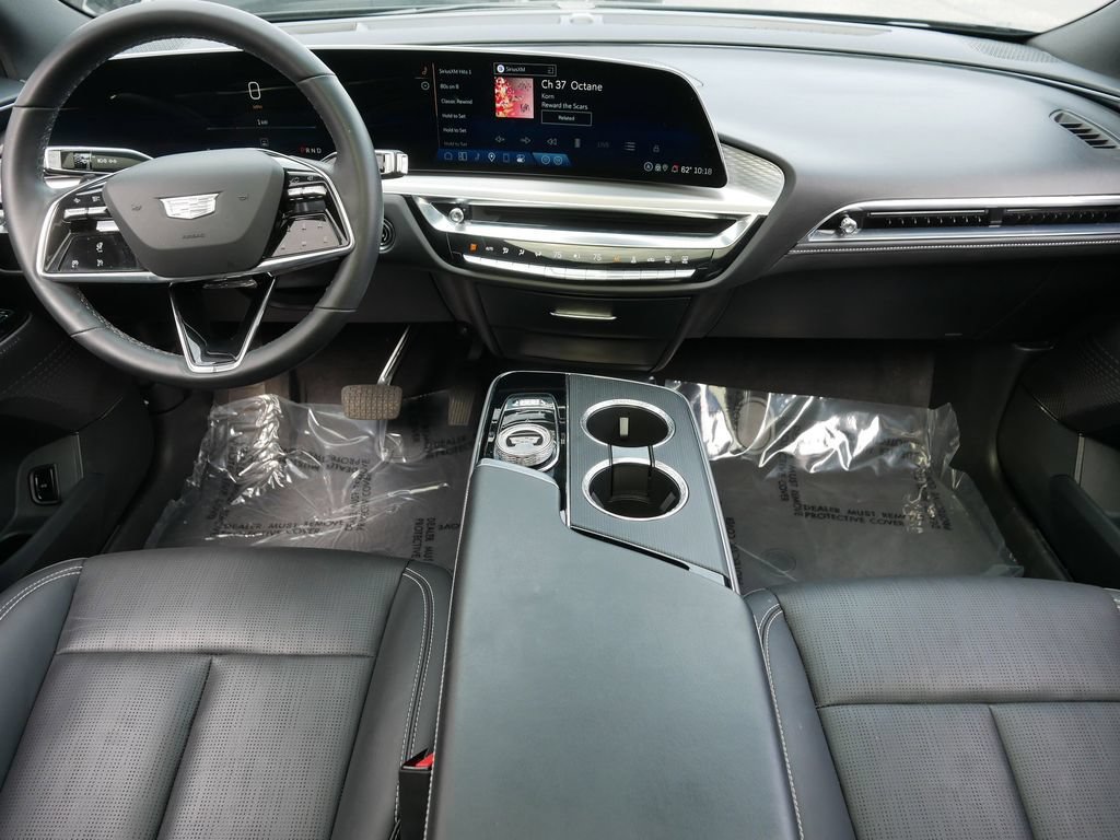 Used 2024 Cadillac Lyriq Sport AWD/4WD image 18