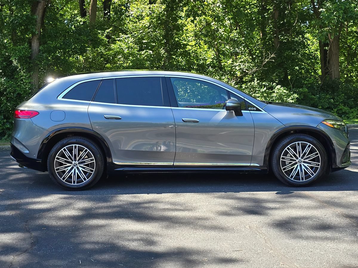 Used 2023 Mercedes-Benz EQS 580 4MATIC SUV image 7