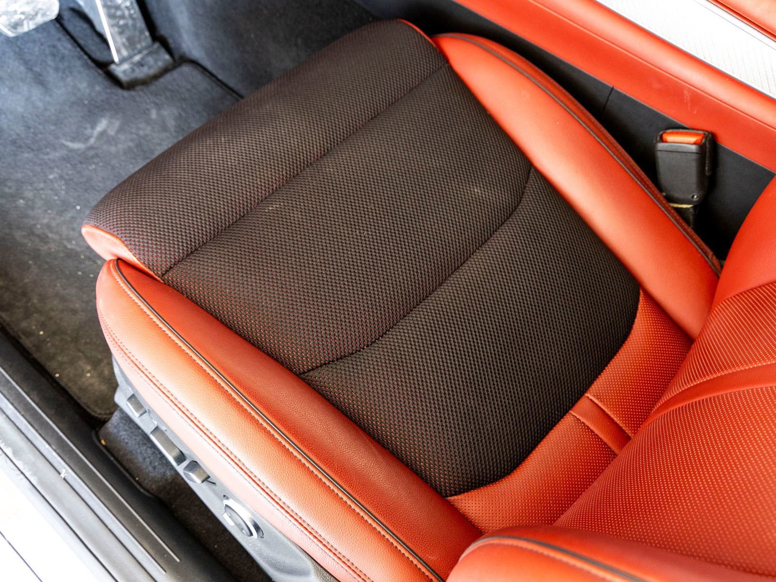 Used 2023 Genesis GV70 2.5T Sport Prestige w/ Sport Prestige Package image 19