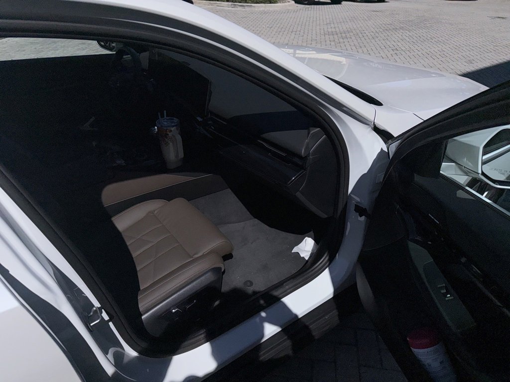 Certified 2024 BMW 530i w/ Luxury Seating Package image 22