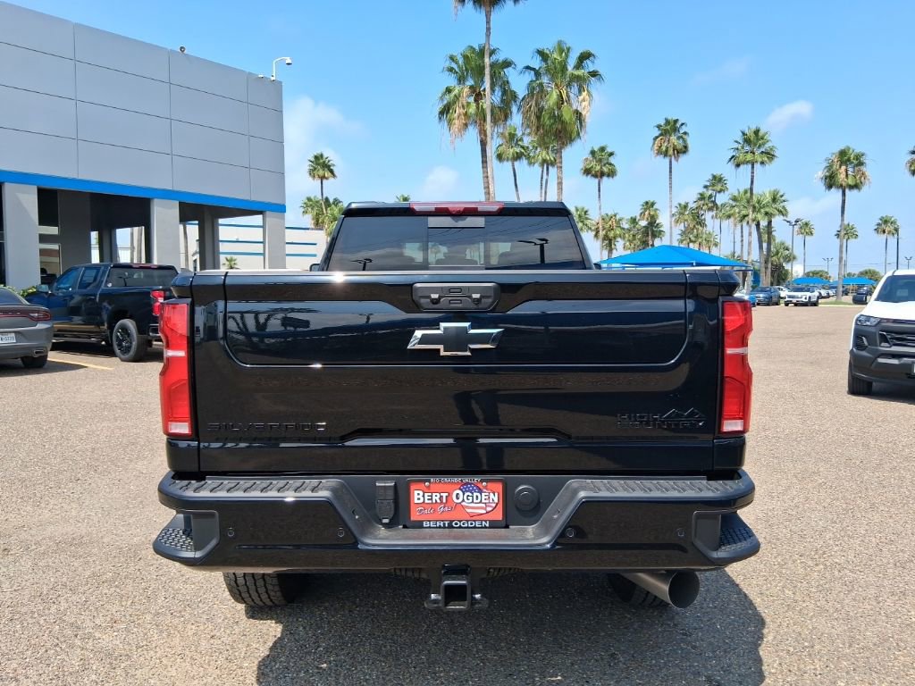 New 2026 Chevrolet Silverado 2500 High Country w/ High Country Premium Package AWD/4WD image 6