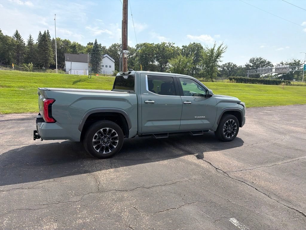 Used 2025 Toyota Tundra Limited AWD/4WD image 28