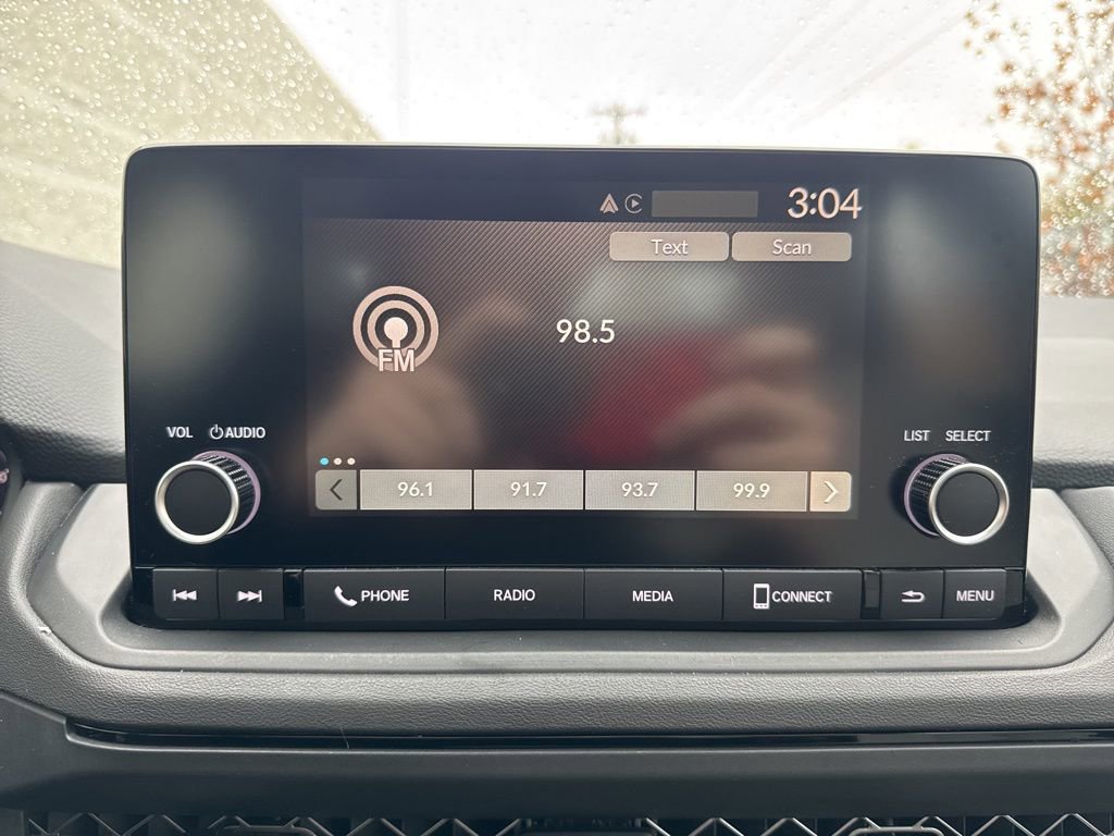 Used 2023 Honda Accord EX image 32