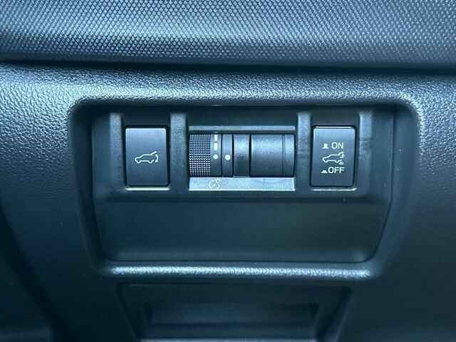 Used 2025 Subaru Forester Limited w/ Popular Package #2 AWD/4WD image 33