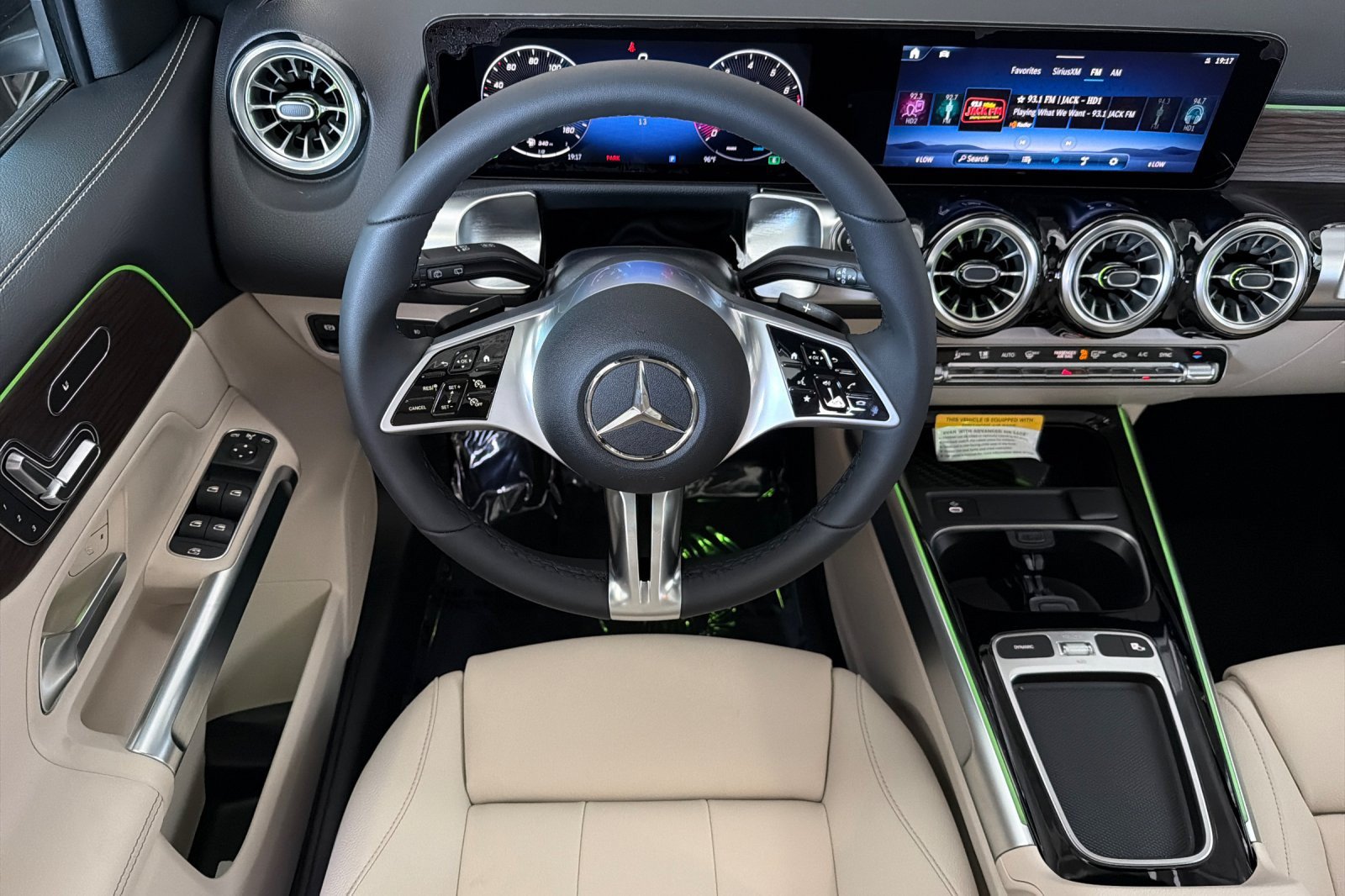 New 2026 Mercedes-Benz GLB 250 image 13