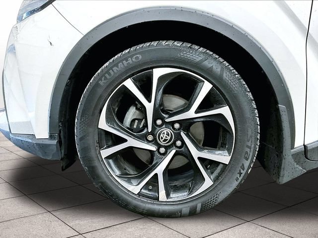 Used 2021 Toyota C-HR XLE FWD image 8