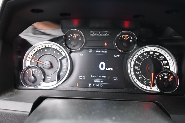 Used 2018 RAM 1500 Laramie w/ Convenience Group AWD/4WD image 17