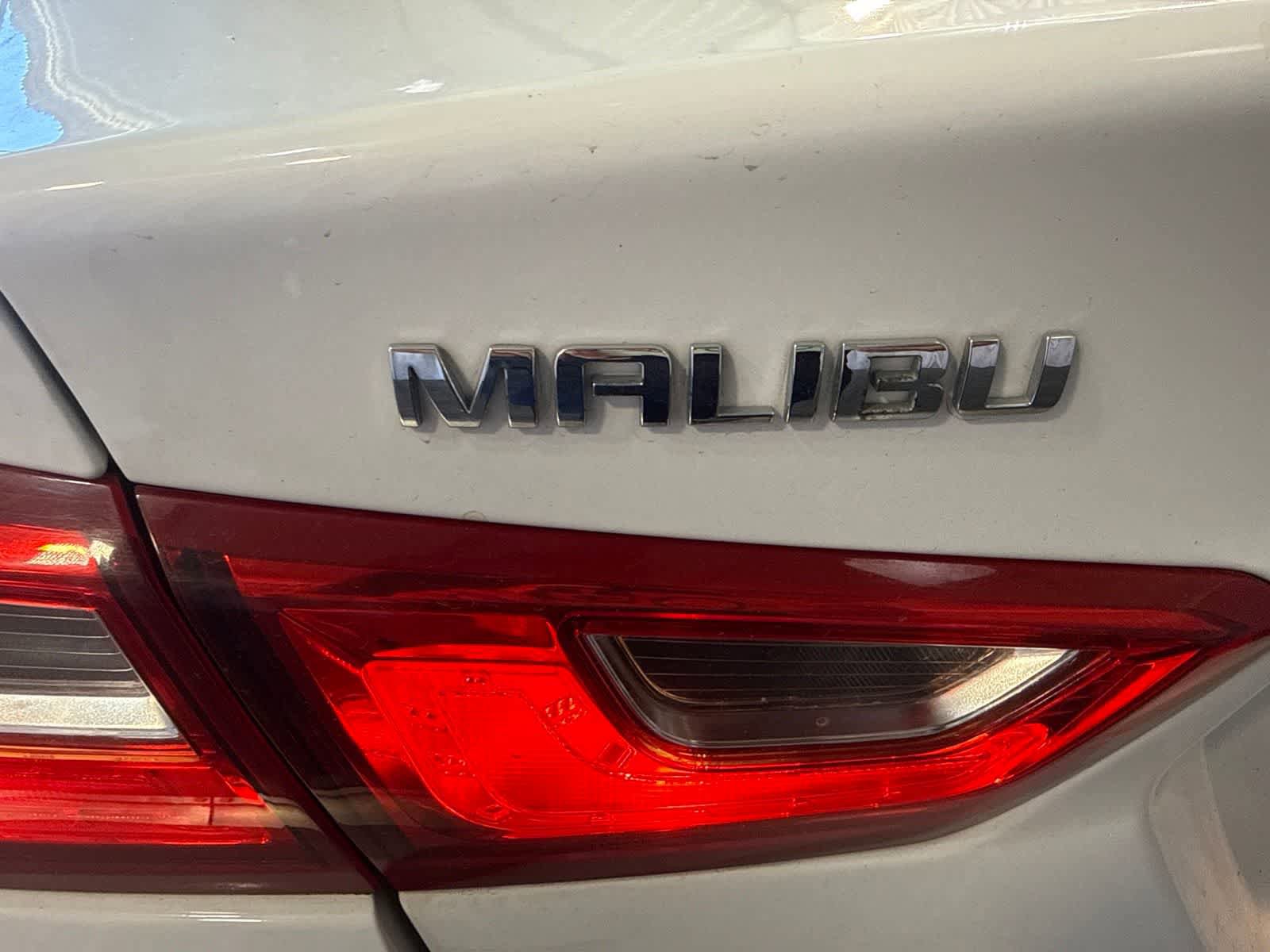 Used 2018 Chevrolet Malibu LS FWD image 12