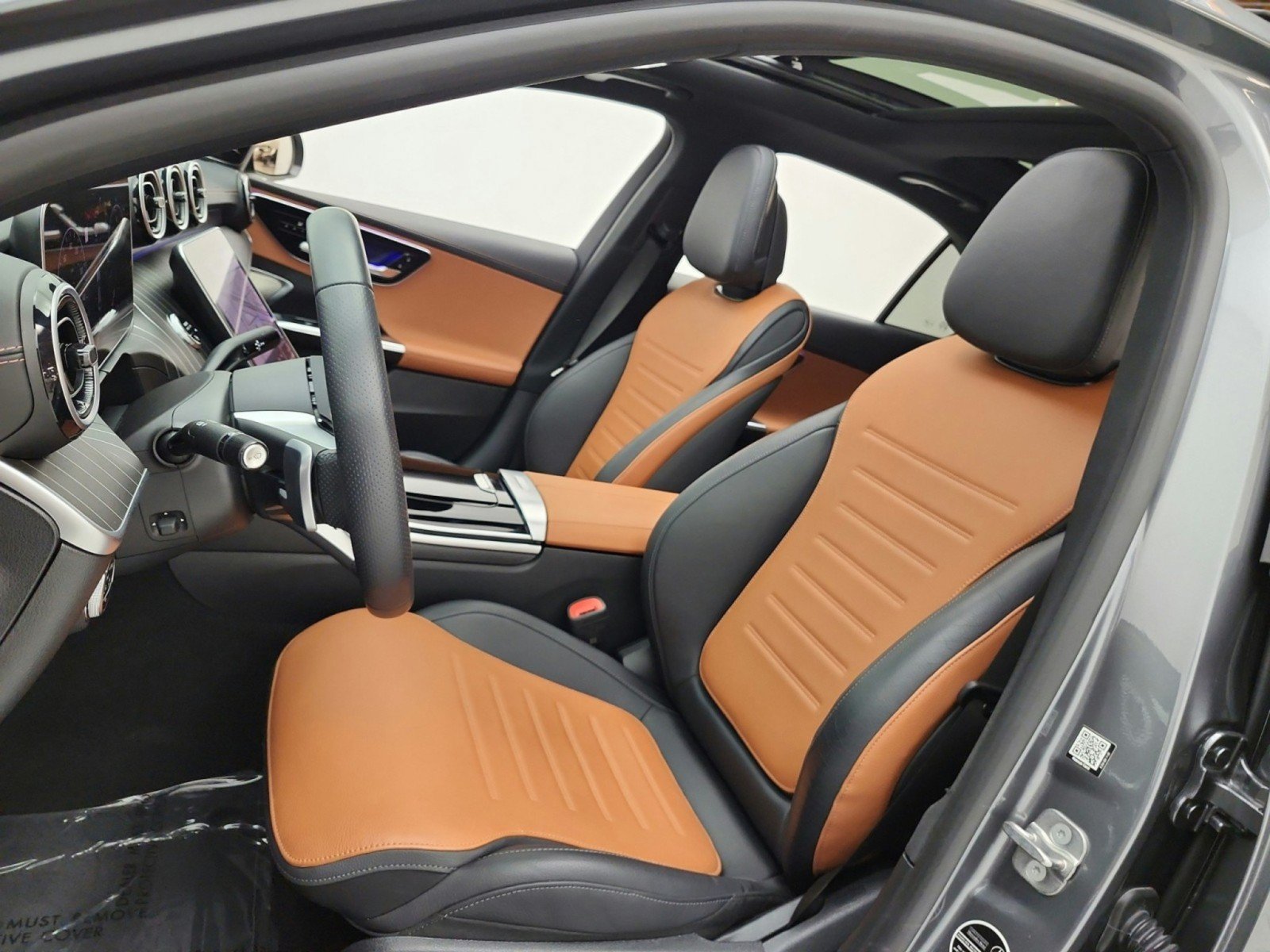 Used 2024 Mercedes-Benz C 300 Sedan image 10
