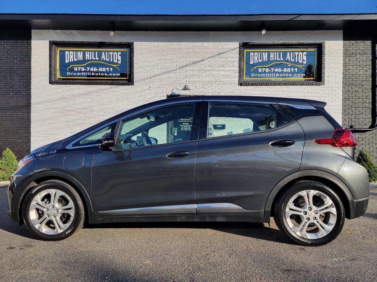 Used 2019 Chevrolet Bolt LT FWD image 2