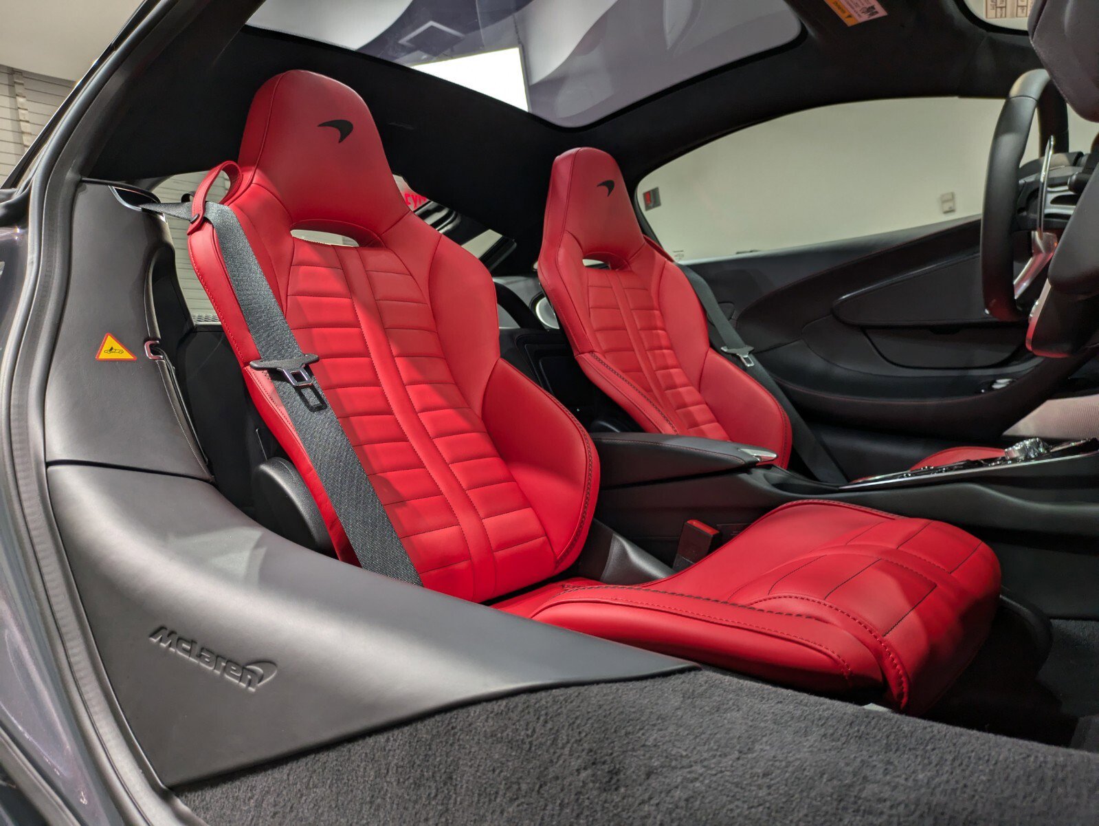 New 2025 McLaren GTS image 19