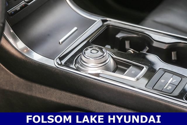 Used 2019 Ford Edge Titanium w/ Equipment Group 301A image 23