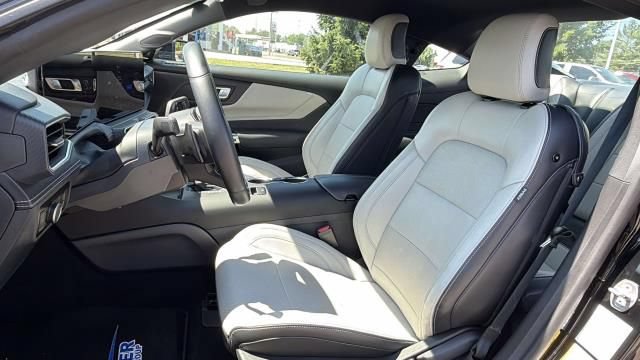 Used 2025 Ford Mustang GT Premium RWD image 8