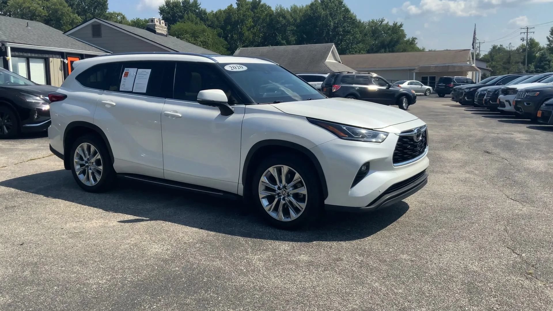 Used 2020 Toyota Highlander Limited AWD/4WD image 2