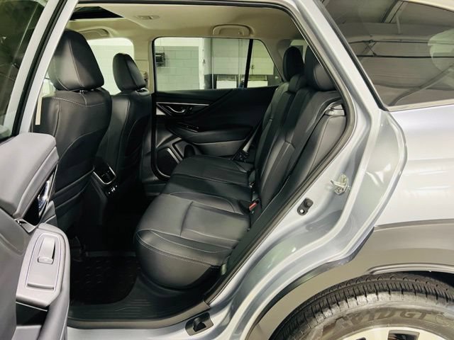 Used 2024 Subaru Outback Limited w/ Popular Package #2 AWD/4WD image 28